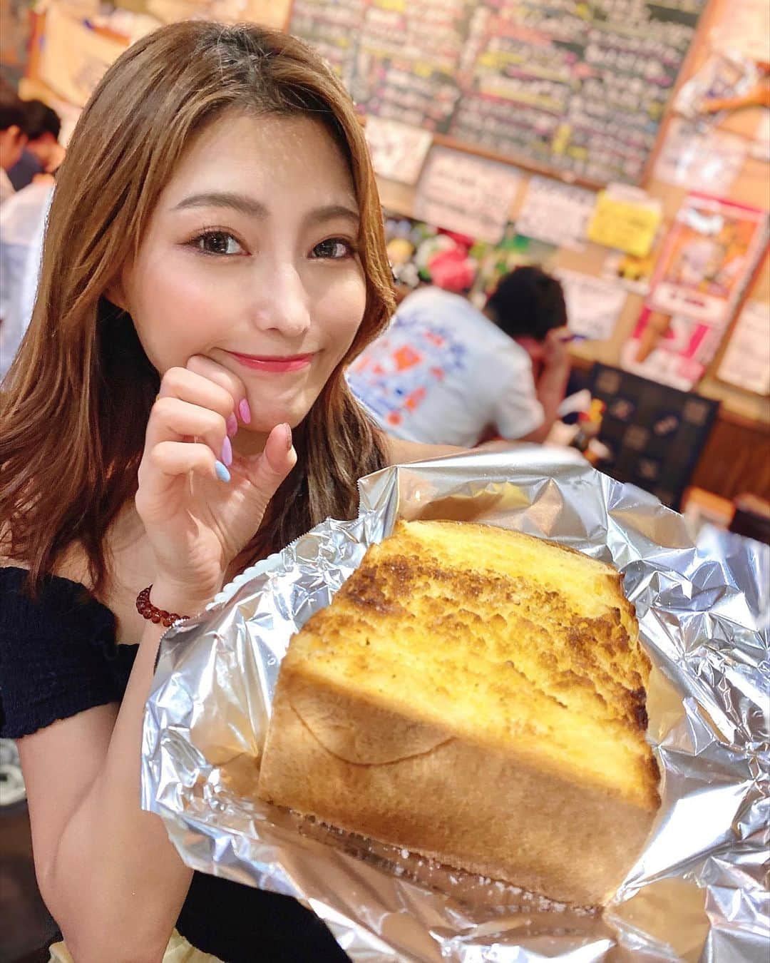 MIKAさんのインスタグラム写真 - (MIKAInstagram)「塩パン天国🤤😘🍞🍞🍞」7月9日 21時47分 - cjd_mika