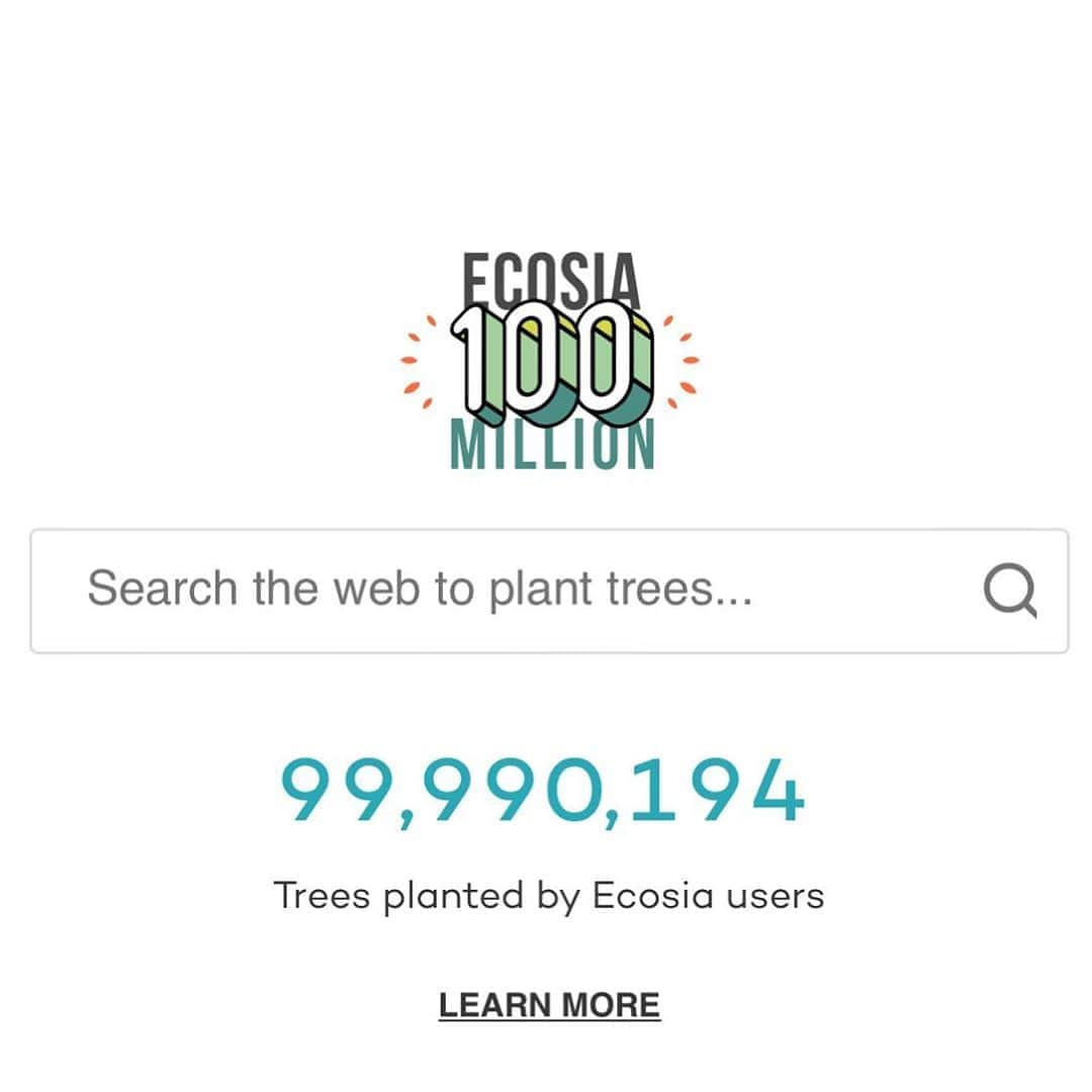 ALEXAさんのインスタグラム写真 - (ALEXAInstagram)「I’m excited to share that @ecosia is about to hit 100 million of planted trees today! 😍🌱I have been using them for over three years now and can’t recommend enough!  How it works: while we use the search engine, the search ads generate income and Ecosia uses this income to plant trees. The 100 million trees that they have planted tackle the climate crisis by removing 1771 tones of CO2 EVERYDAY ✨💪🏼 This is one of the easiest and best ways that anyone could help: costs us nothing but provides the organization with money to help planting the trees✨👏」7月9日 16時29分 - alexa_luczak