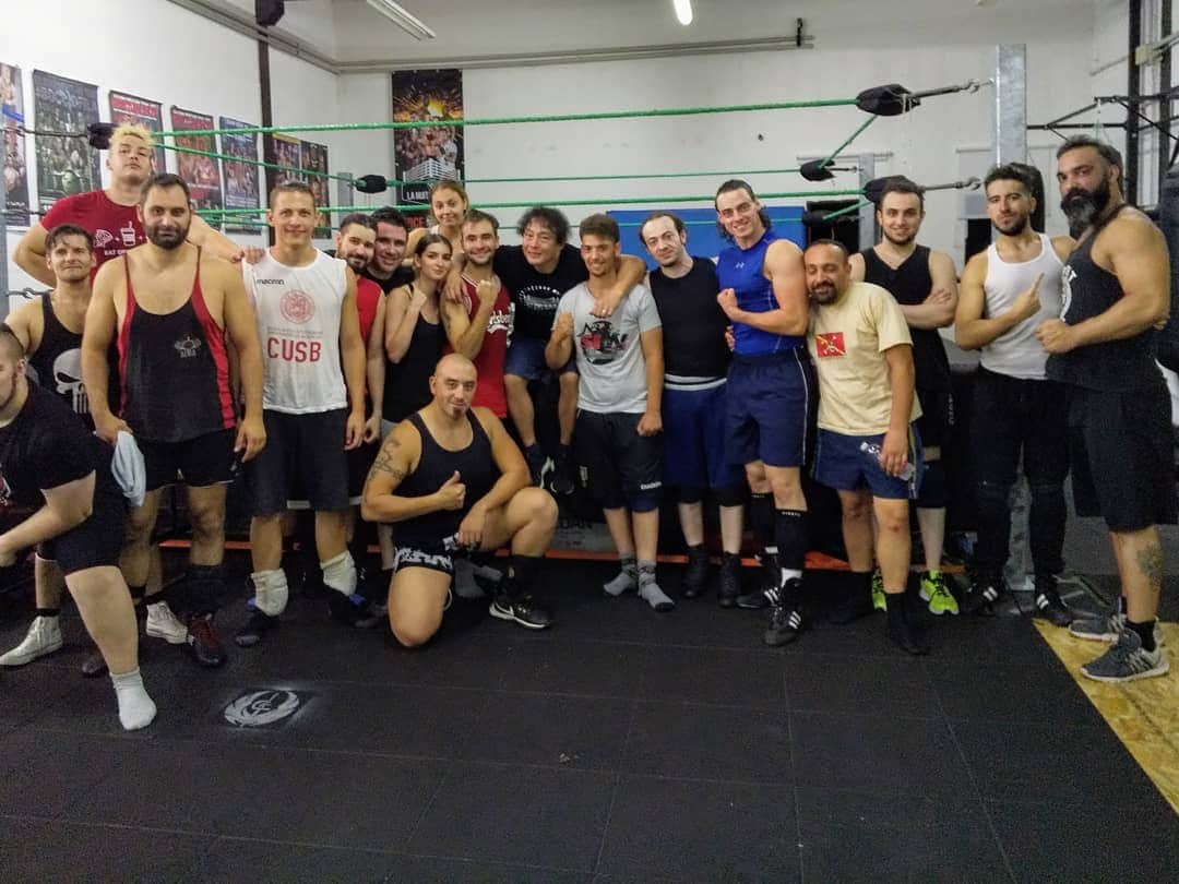 TAJIRIのインスタグラム：「A year ago I taught wrestling in Bologna, Italy.  No one could have imagined a year later that wouldn't be able to travel abroad freely.#tajiri #wrestlingmegastar #pwm」