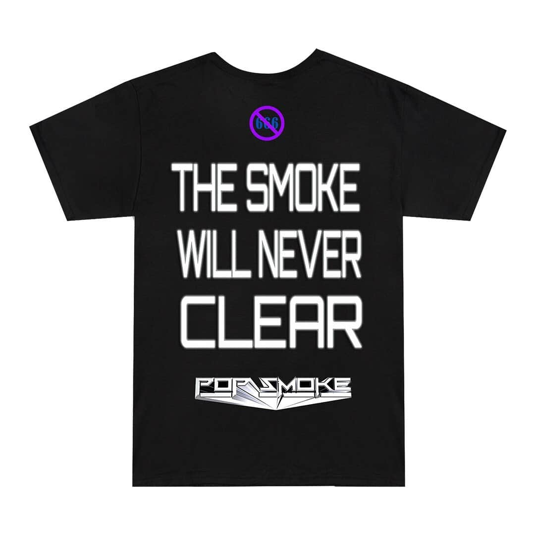 HYPEBEASTさんのインスタグラム写真 - (HYPEBEASTInstagram)「@hypebeaststyle: @murderbravado’s @whodecideswar label has issued a new capsule of merch for late rapper Pop Smoke‘s posthumous ‘Shoot For The Stars, Aim For The Moon’ album. Swipe to check out the graphic lineup of hoodies and T-shirts. All of the items are available now at Pop Smoke’s web store, with all of the proceeds benefiting the rapper’s charitable @shootforthestars foundation.⁠⠀ Photo: WHO DECIDES WAR」7月9日 17時07分 - hypebeast