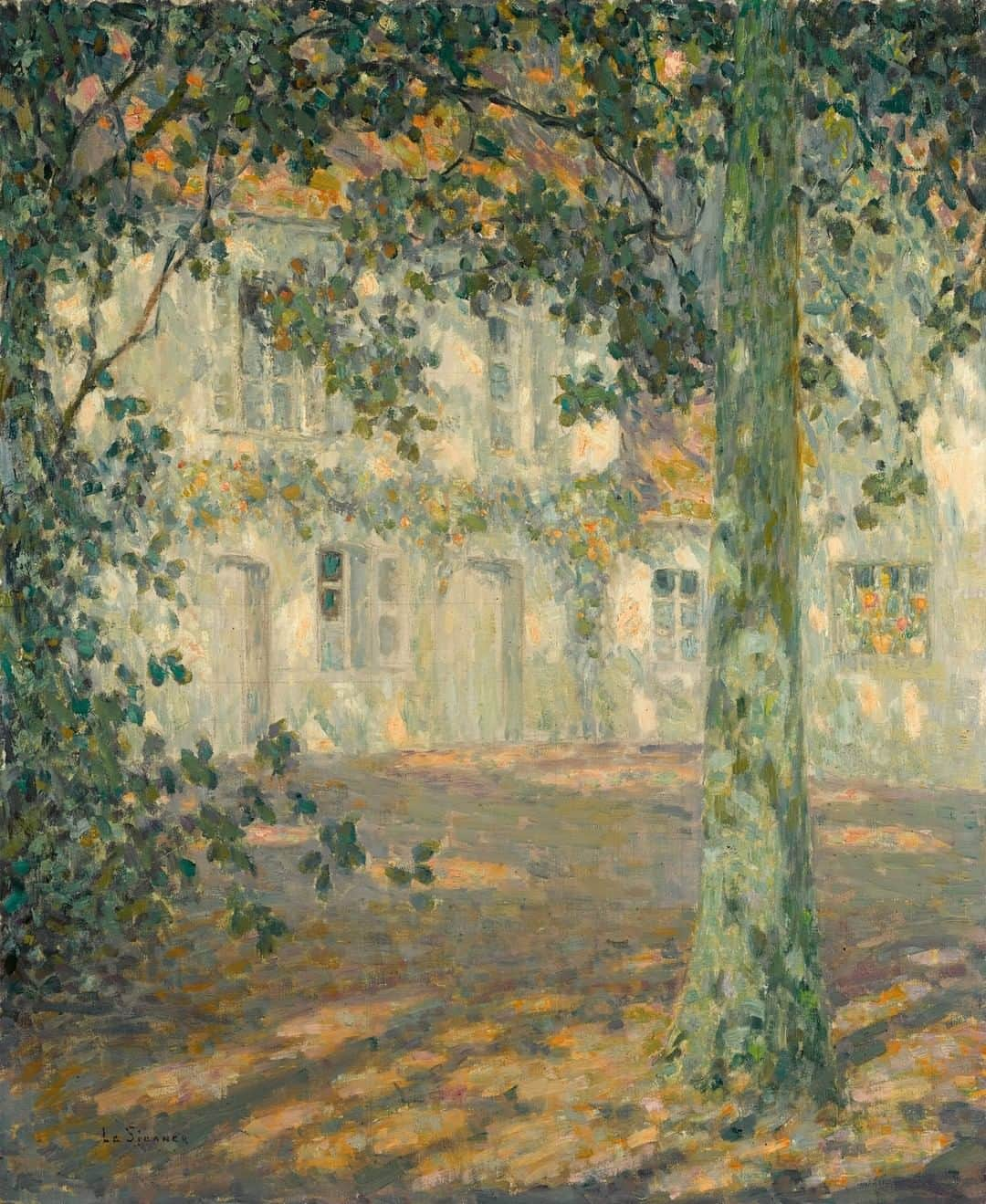 サザビーズさんのインスタグラム写真 - (サザビーズInstagram)「This atmospheric and intimate painting by Henri Le Sidaner is a glimpse into what the artist called the "elusive grace" of his hometown of Gerberoy. Painting one morning in 1937, the work is characteristic of the artist’s masterful handling of the interplay of light and tone, with each time of day representing a different spectrum of colour.   It will go on view to the public in our New Bond Street galleries from 17 July*, ahead of our Impressionist & Modern Art Day Sale, which opens for bidding online from 20 - 29 July. Link in bio to preview highlights from the auction.   #SothebysImpMod #RembrandtToRichter #SothebysOnline #HenriLeSidaner #Gerberoy  *to ensure that our galleries are safely open for all to view, we ask that all visitors adhere to the guidelines clearly signposted throughout the building. Masks and sanitiser are available as needed.」7月9日 17時01分 - sothebys