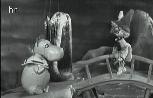 ムーミンさんのインスタグラム写真 - (ムーミンInstagram)「Swipe to see how the Moomins have evolved in different TV adaptations, starting from the first one in 1959!🤩 Which series did you grow up with?❤️ Read more at moom.in/animationhistory 🤗 📺 #moomin #moominofficial #moominhistory #moominvalley」7月9日 17時08分 - moominofficial