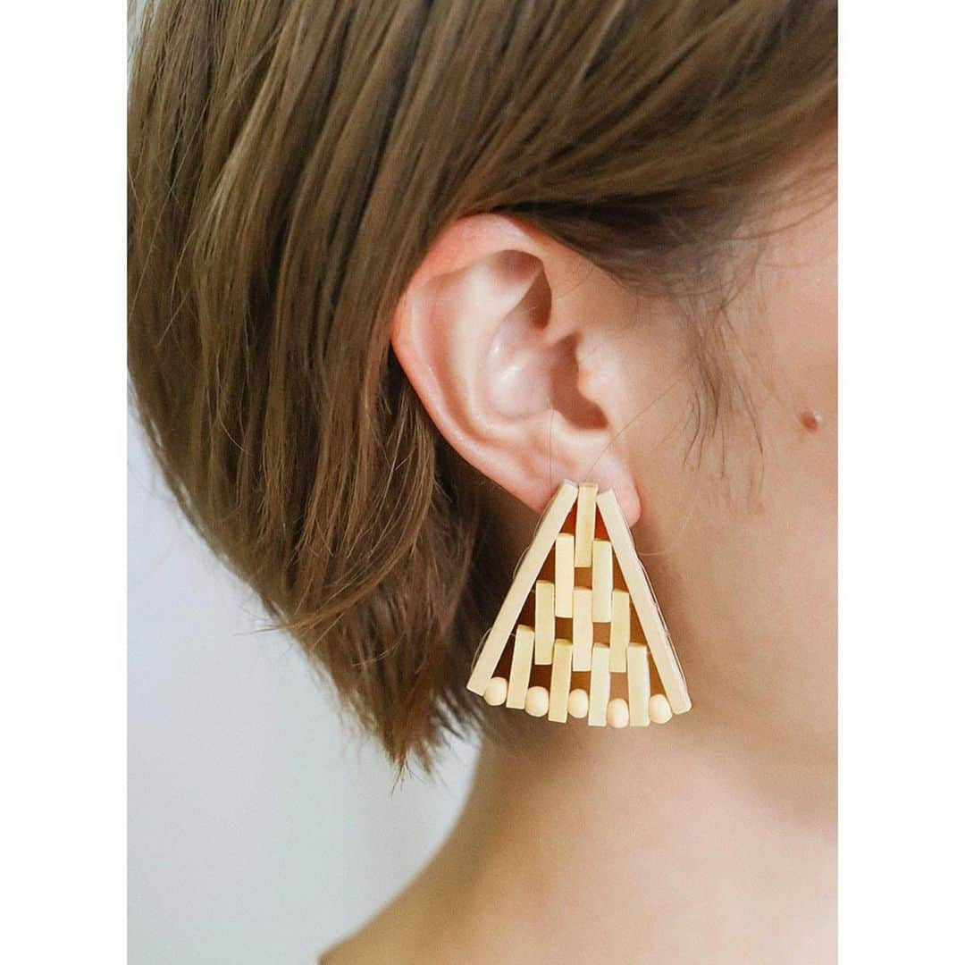 moca さんのインスタグラム写真 - (moca Instagram)「. 【new arrivals】 . 7/9(thu) 18：00〜 . No.10008548 WOOD TRIANGLE PIERCE ¥2,000+tax ivory / brown / sax blue . #selectmoca」7月9日 17時10分 - selectmoca