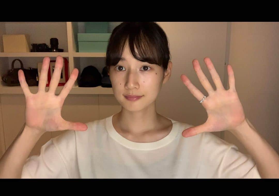 高嶋香帆のインスタグラム：「ついに！！YouTube始めました！！ 一本目アップしたので、よかったら見て下さい☺️ インスタトップのプロフィール欄にURL載せてます✨  チャンネル登録して頂けると励みになります✨ 撮影編集全て自分で行っているので、不慣れですが アドバイス頂けたら嬉しいです🥰」