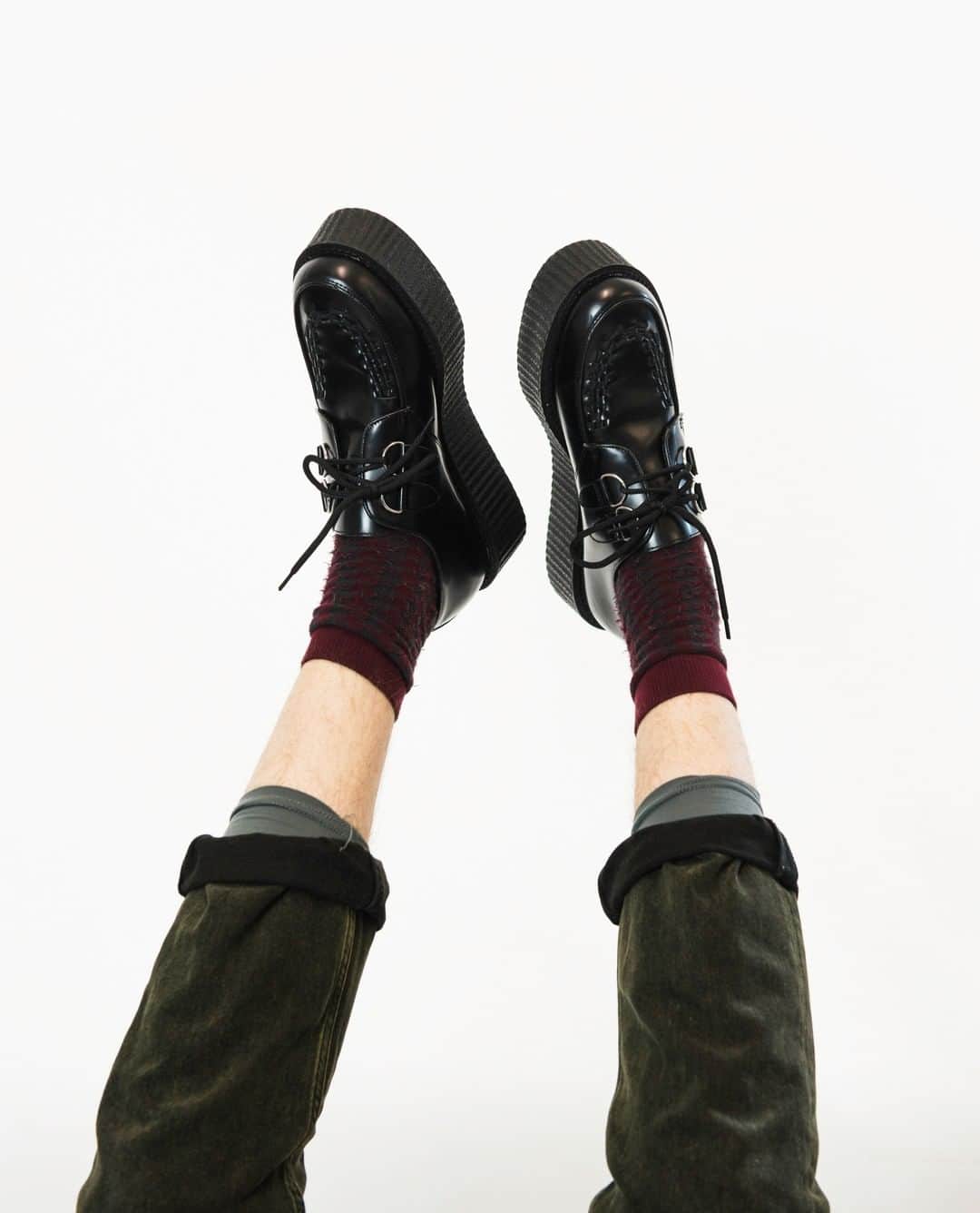 アンダーグラウンドのインスタグラム：「The Original Wulfrun Creeper- this version on a double sole in black leather and back on the shelves now as part of our restock.⁠ ⁠ Algender, available online and from selected global stockists.⁠ ⁠ ⁠ #UndergroundEngland #UndergroundShoes #UndergroundCreeper #WulfrunCreeper #Creepers #Underground #Wulfrun #OriginalCreeper #algender」