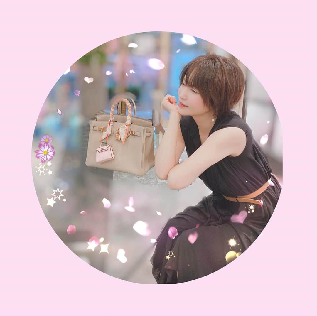 里美ゆりあのインスタグラム：「雨☔雨☔降れ降れもっと〜降れ〜🎶  タコ🐙釣りするから止んでくれ〜🎶  #雨 #釣りガール  #バーキン25  #ミニケリー #ローズサクラ」
