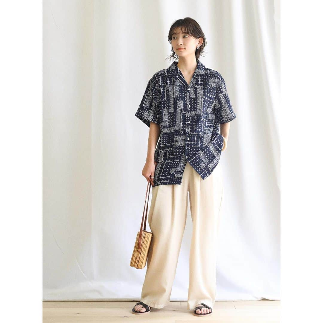 moca さんのインスタグラム写真 - (moca Instagram)「. 【new arrivals】 . 7/9(thu) 18：00〜 . No.10008578 PAISLEY NUANCE MEN'S LIKE SHIRT（official limit item） ¥5,200+tax ivory / navy . #selectmoca」7月9日 18時48分 - selectmoca