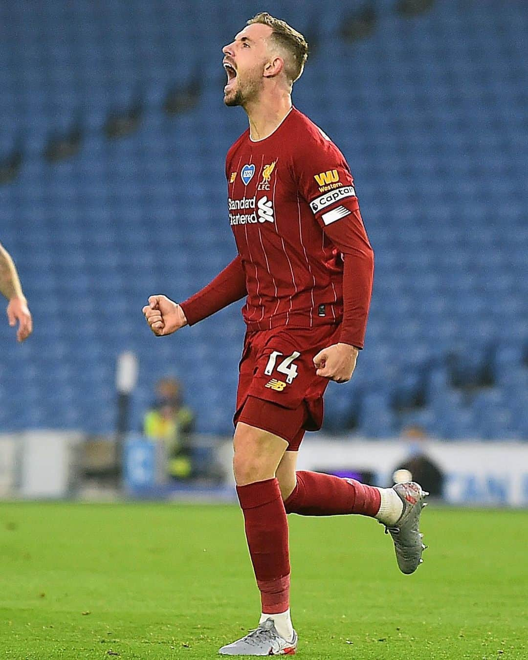 ジョーダン・ヘンダーソンさんのインスタグラム写真 - (ジョーダン・ヘンダーソンInstagram)「🔴💥🔥 #YNWA」7月9日 18時55分 - jhenderson