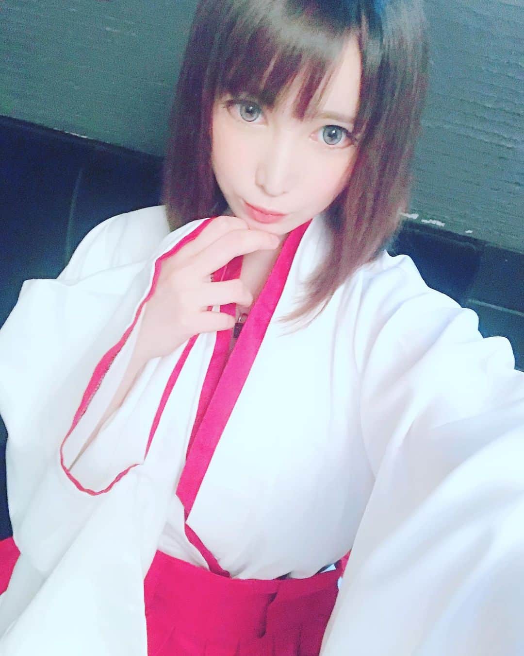 LeChatのインスタグラム：「みこみこ」