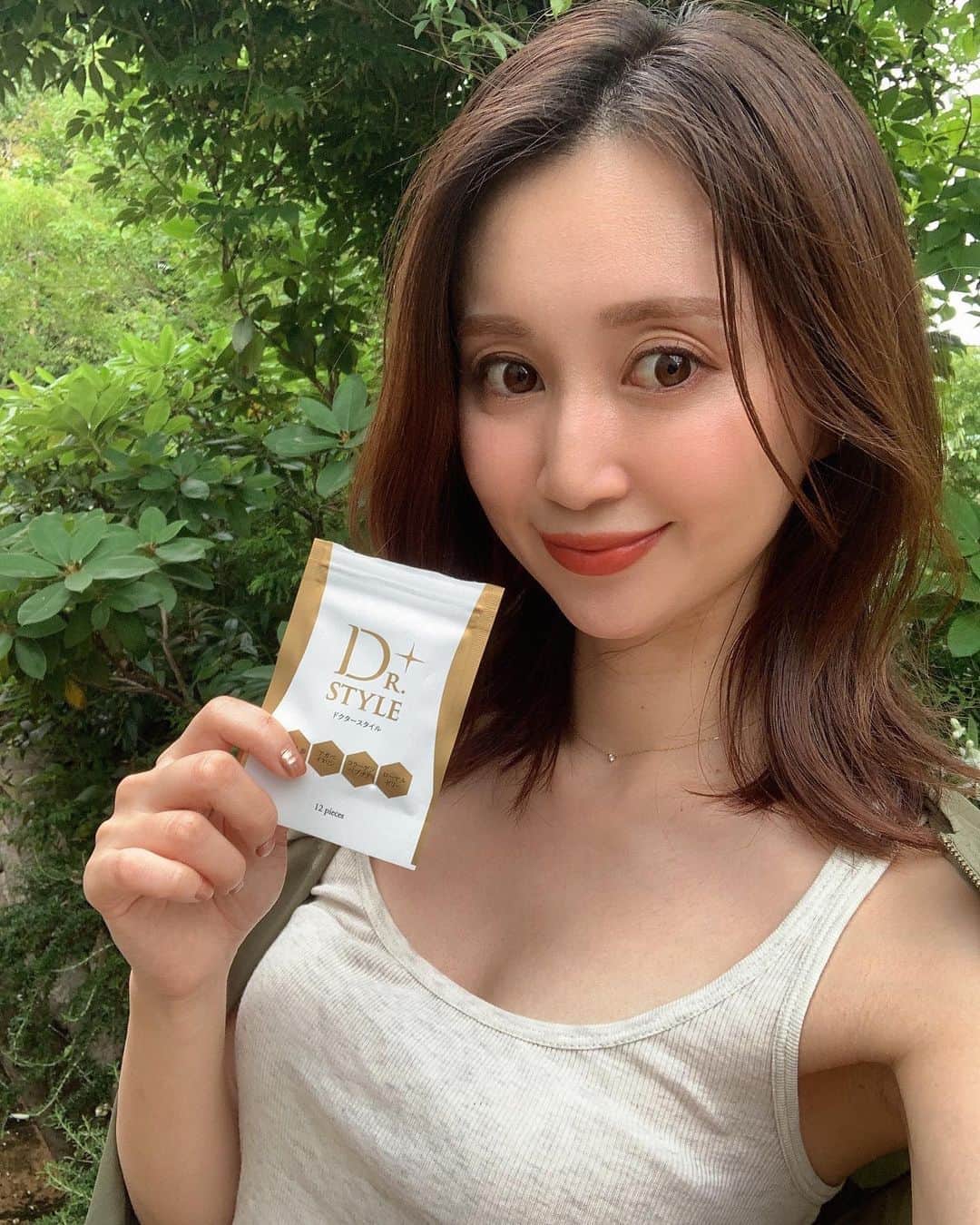のインスタグラム：「春先から少しずつ続けている運動(☔️の日もヨガマットとフォームローラーのお陰で楽しい🥺♪)の前に飲むようになったDr.style のサプリ👯‍♀️﻿ 痩せホルモンGLP-1の分泌を促進させる高齢人参や、腸内環境に良い成分やコラーゲンなどの美容成分も配合されているから運動との相乗効果も期待...💪﻿ 運動も、身体に取り入れるものもきちんと意識して過ごそう~🧚‍♀️﻿ #ランニング　#お家トレーニング　#宅トレ　#drstyle #ドクタースタイル　#サプリ　#ダイエットサプリ　#運動　#朝ラン　#ジョギング　#ヨガマット　#フォームローラー」