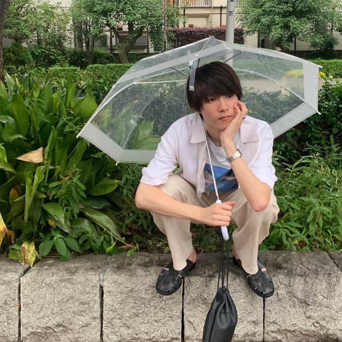 高橋璃央さんのインスタグラム写真 - (高橋璃央Instagram)「あー雨やだな〜☔︎ 最近食べて美味しかったものは何ですか？近々作ろうと思います」7月9日 19時46分 - takahasi_rio