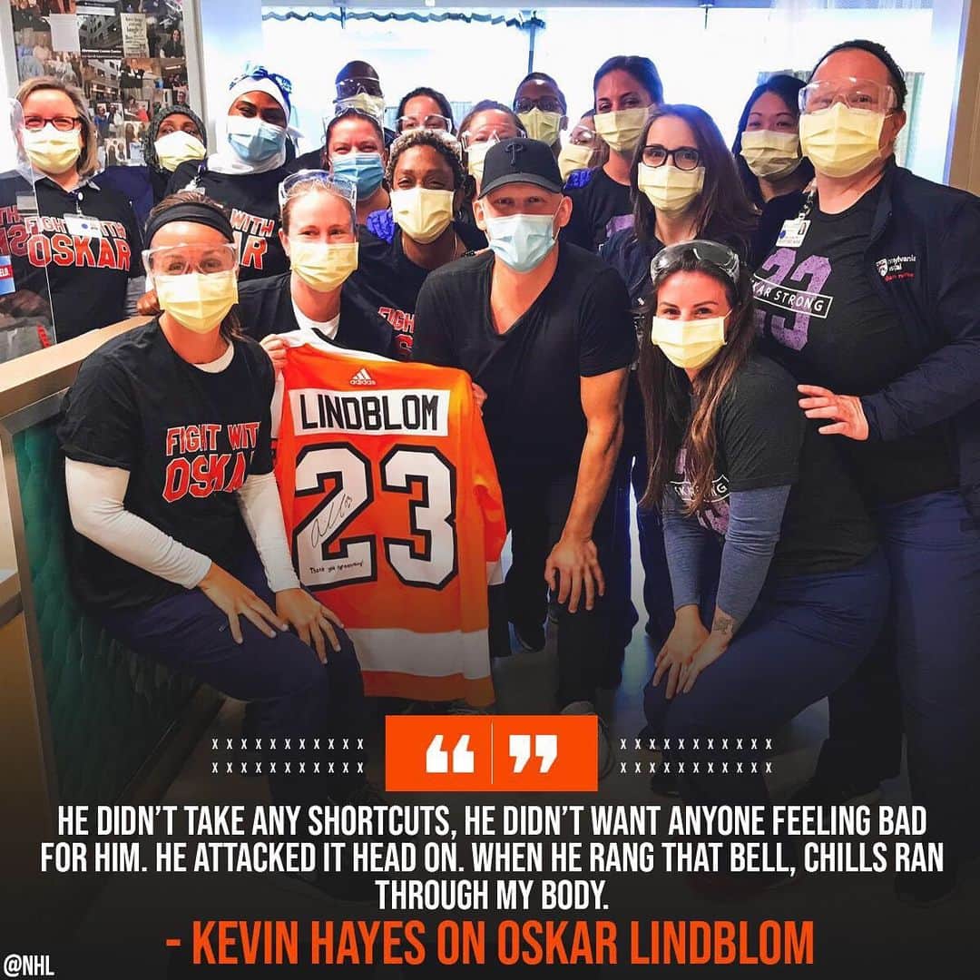 NHLさんのインスタグラム写真 - (NHLInstagram)「The strength of @oskarlindblom absolutely blew Kevin Hayes (@kphayes12) away. 🧡💜」7月10日 5時38分 - nhl
