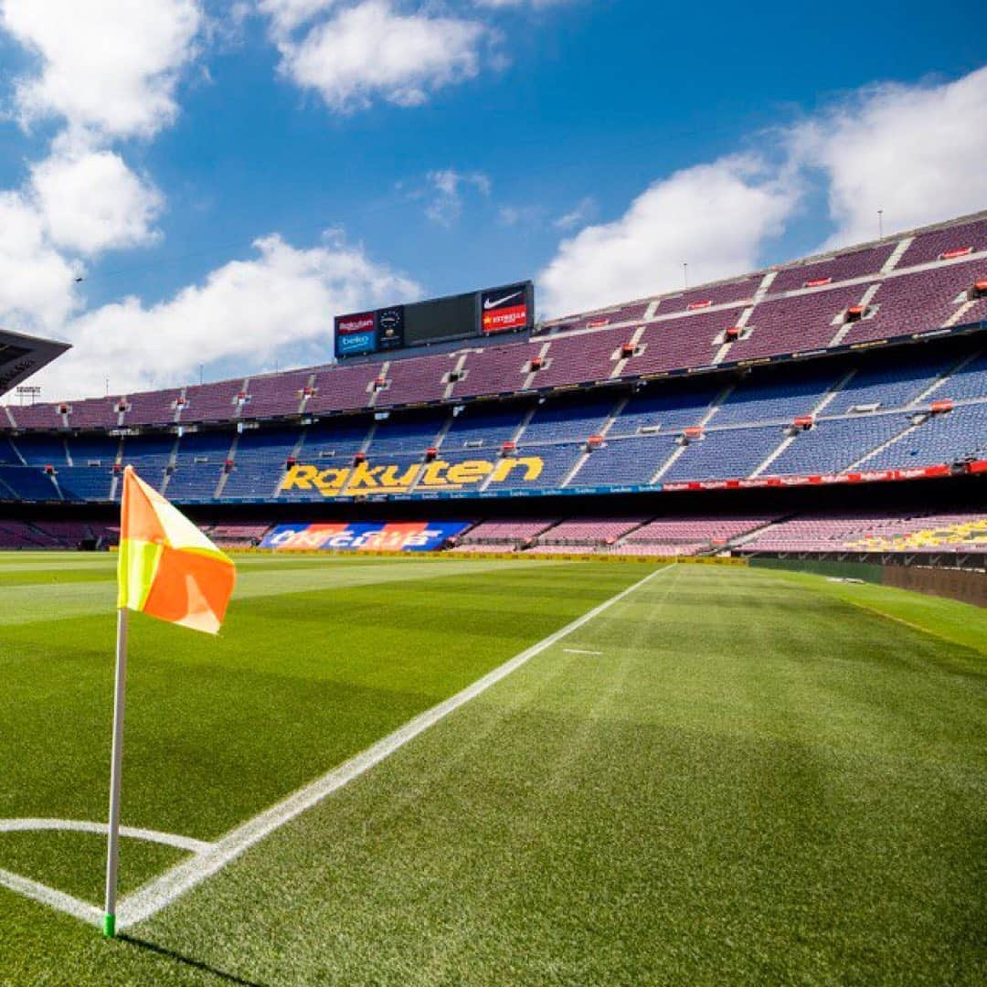 FCバルセロナさんのインスタグラム写真 - (FCバルセロナInstagram)「🏟 The Camp Nou will host the second leg of the @ChampionsLeague Round of 16 📍 El Camp Nou acogerá la vuelta del #BarçaNapoli 💙❤️ El Camp Nou serà l’escenari del #BarçaNapoli de vuitens 📅 7/8-8-2020」7月10日 5時47分 - fcbarcelona