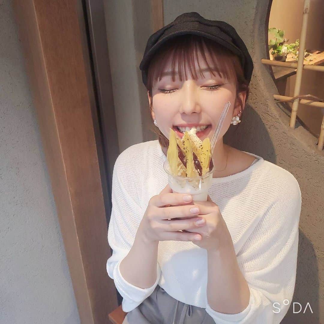 木下望のインスタグラム：「・ ・ 芋を愛する彼女と食べた🍠💃 これまじやば！アイスに塩みたいな何かがかかってるの！ 甘い→しょっぱいのループで無限に食べれるやち🧂🍠🍨 ・ 芋は天ぷらだし神かな？油最強だよな？持ち帰りで芋天買って帰ってきた👮‍♀️ ・ 代官山はなんだかオシャレすぎて緊張なイメージだったけど、とても行きやすかった🎶 店員さんがとーっても良い方達でした🥰 ・ ・ #代官山 #代官山カフェ #代官山グルメ #芋 #芋スイーツ #アイス #アイスクリーム #アイス部 #天ぷら #天ぷら元吉 #tenpuramotoyoshi #スイーツ #スイーツ巡り #ソフトクリーム #スタマリ」