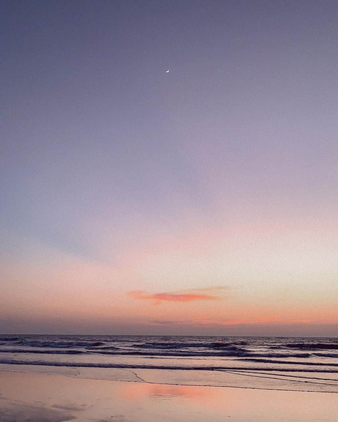 Manamiのインスタグラム：「🌙 ㅤ I miss you so much Hope to see you soon💫」