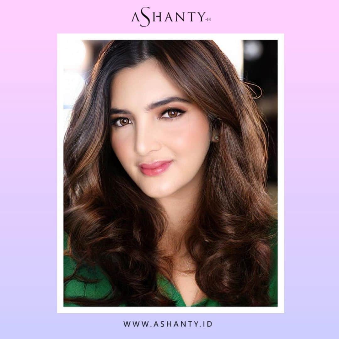 ASHANTY BEAUTY CREAM OFFICIALのインスタグラム：「Stay young and beautiful with Anti Aging Cream by @ashantyid 💙  _____________________________ Informasi dan pemesanan  Ashanty Beauty Cream Chat Via WA : WA: 081287388885 WA: 081293823950 WA: 087778489900 WA: 085781140354 ⚡️ Fast Respons Click Link On Bio Instagram @ashantyid ❣️ ______________________________ #ashantybeautycream #creamashanty #skincareashanty #skincare #skincareartis #skincarelokal #creamwajah #creamperawatanwajah #obatjerawat #jerawat #kosmetik #krimwajah #creamwajah #whiteningcream #ashantyid #ashanty #ahha #kepastian #aurelhermansyah」