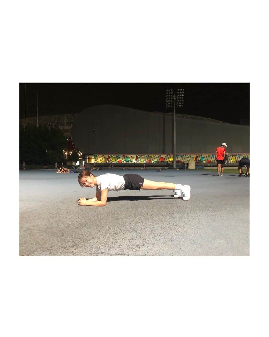 リー・ジャーインさんのインスタグラム写真 - (リー・ジャーインInstagram)「堅持了5公里🤪耶！晚安✨ #MapMyRun #Running」7月10日 0時11分 - junoohknow