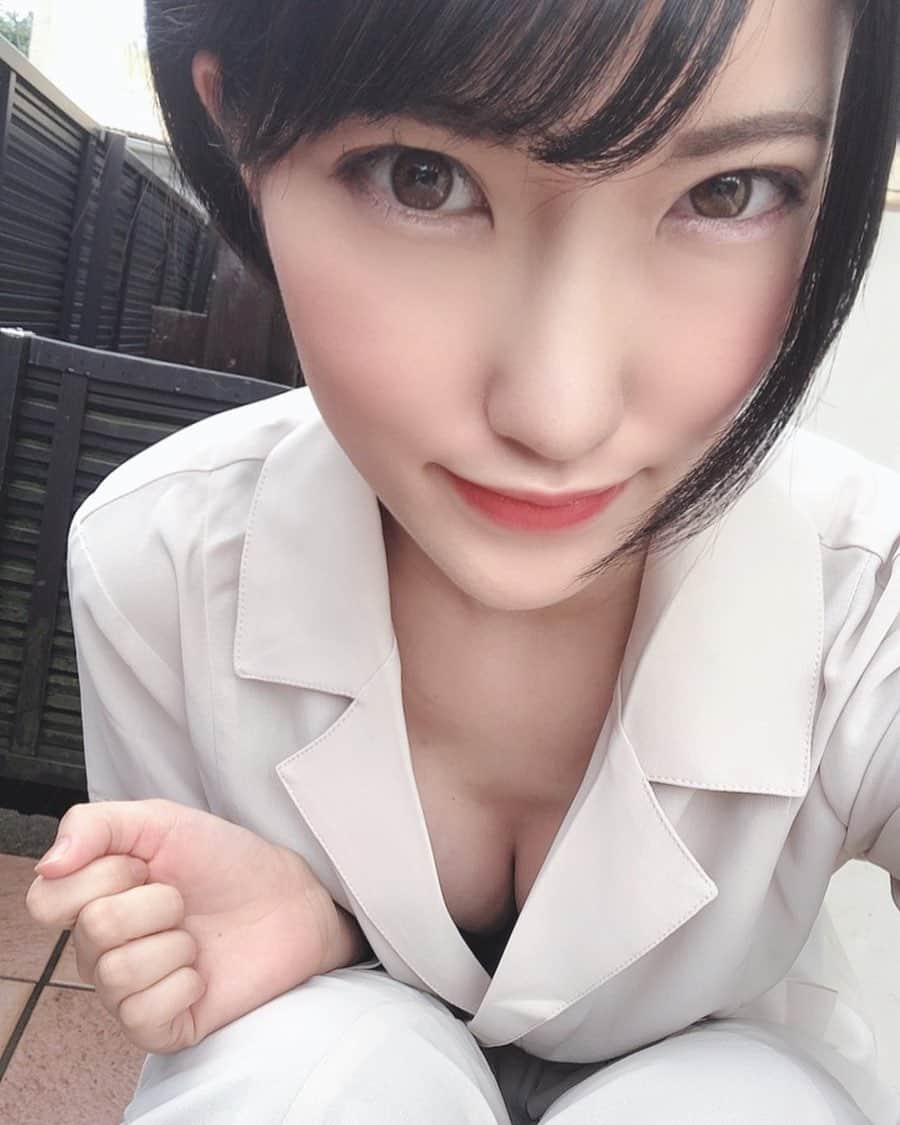 東条蒼のインスタグラム：「＊ ・ ・ レズ撮影楽しいと感じた 今日この頃。 ・ ・ またレズしたい💓 ・ ・  #東条蒼 #クルーズグループ #セクシー女優 #av女優 #メガネ女子 #黒髪 #ショートヘア #あおたん　#teamメレンゲ #followｍe #following #japan #girl #photooftheday #tagsforlikes #instalike  #台湾 #香港 #粉我 #拍照 #照片 #人像攝影」