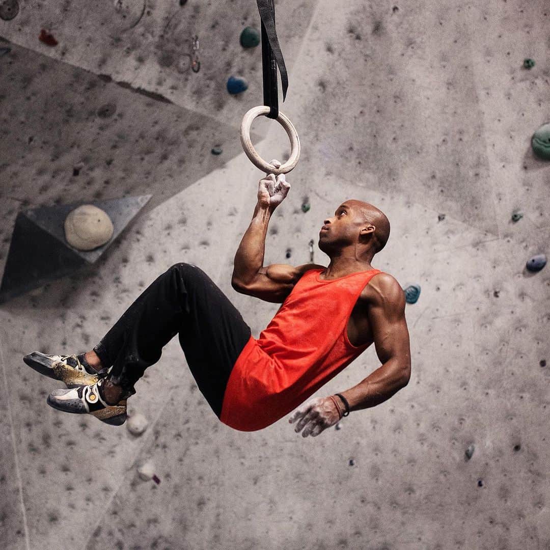 アレックス・ジョンソンさんのインスタグラム写真 - (アレックス・ジョンソンInstagram)「I really love the impermanence of climbing in competition. So many thousands of hours training and work that will all be gone in a moment! - @think_ele  📷 @jaycrewsphotography @bonuelphotog @aidaso @seblazure」7月10日 0時30分 - alexjohnson89