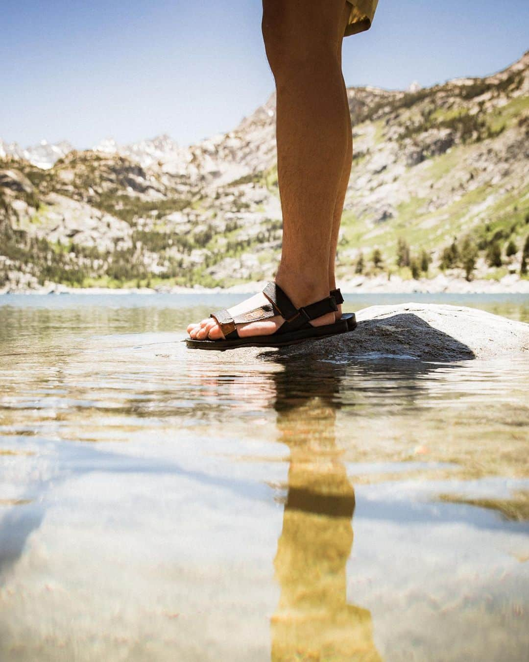 Poler Outdoor Stuffさんのインスタグラム写真 - (Poler Outdoor StuffInstagram)「We’ve teased you enough. The Freewaters X Poler Supreem Sport Sandal is live on www.poler.com, link in bio #campvibes #polerstuff #lifesabeach」7月10日 0時55分 - polerstuff