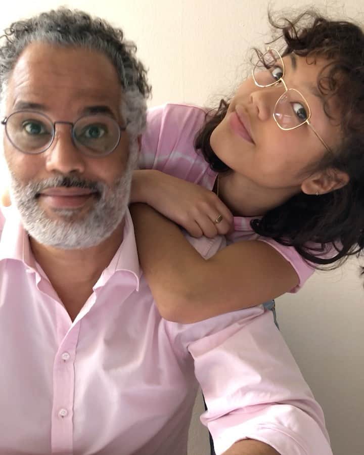 Warby Parkerのインスタグラム：「Yesterday we introduced The Foundry Edition, a new collection of nine intricately rendered and thoughtfully timeless styles. To help us tell the story of this collection, we teamed up with a group of talented photographers—including @taomeitao, who got creative with her family and the new frames at their home in New York City. Channeling her artistry and individuality, Mei's portraits help capture the simplicity and beauty that shines through each pair.」