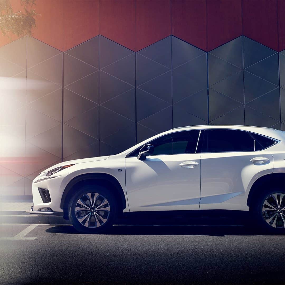 Lexus USAのインスタグラム：「New car smell is now in season. #LexusNX」