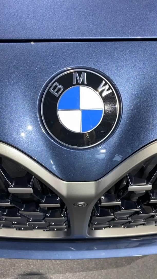 BMWのインスタグラム：「Join us in this special episode of #BMWTODAY. This time, we talk about #THE4 - live at @bmwwelt.  #BMW __ BMW M440i xDrive Coupé: Fuel consumption in l/100 km (combined): 7.1–6.8. CO2 emissions in g/km (combined): 163–155. Further information: www.bmw.com/disclaimer.  	 Acceleration (0-100 km/h): 4.5 s. Power: 275 kW, 374 hp, 500 Nm. Top speed (limited): 250 km/h.」