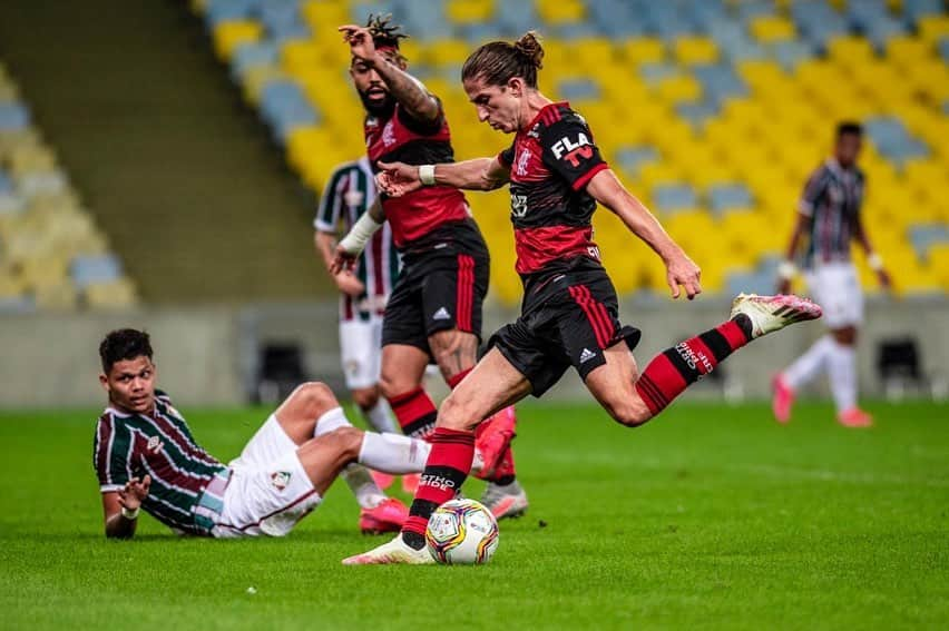 フィリペ・ルイスさんのインスタグラム写真 - (フィリペ・ルイスInstagram)「@Flamengo 1 (2)x(3) 1 Fluminense. Parabéns ao Fluminense pela conquista da taça Rio.  Domingo temos o primeiro jogo da disputa do campeonato Carioca. ❤️🖤 Foto : @alexandrevidalfotografo  #saudadesnação」7月10日 1時33分 - filipeluis