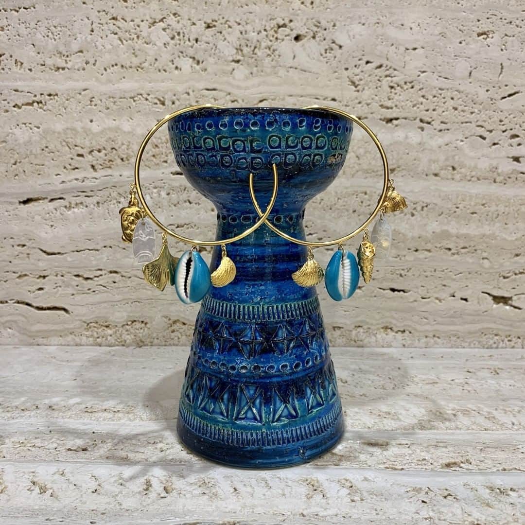 のインスタグラム：「Sea is calling 🐟 #aguas #ss20 #aureliebidermann」