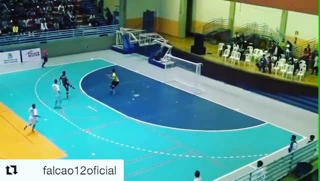 アレッサンドロ・ローザ・ヴィエイラのインスタグラム：「VIDEO- #TBT E aí , Gol 1 ou Gol 2?   Por quê?」