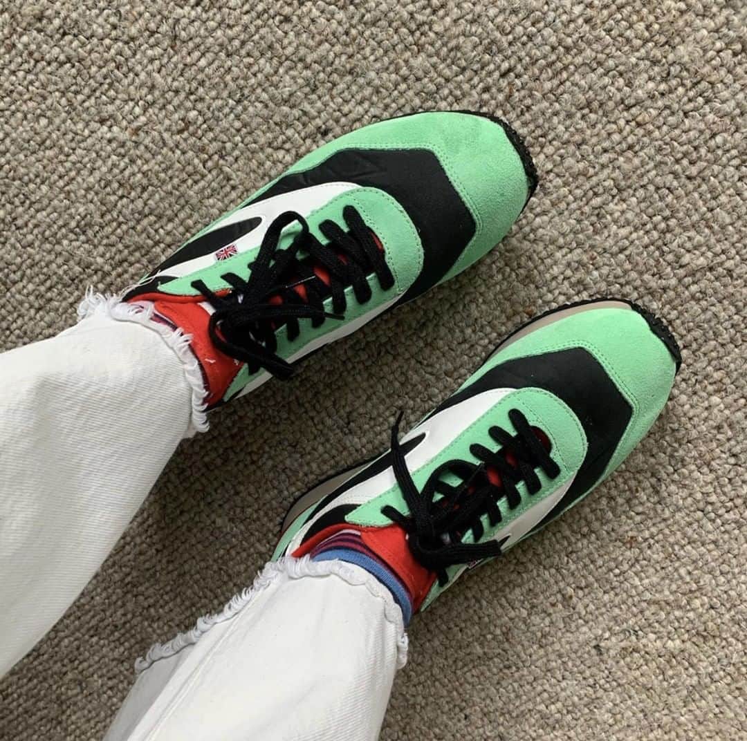 ウォルシュのインスタグラム：「@laurasmeb customer photo in our Ensign Mint 💚📸 #normanwalsh」