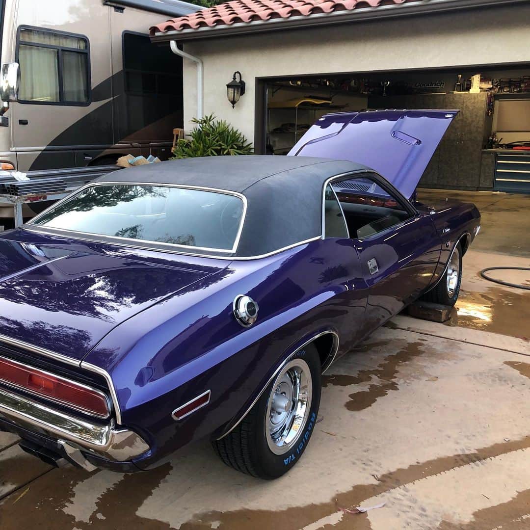 Classics Dailyさんのインスタグラム写真 - (Classics DailyInstagram)「Here’s your chance to own some American history! Who needs this 1970 Dodge Challenger R/T 440  equipped with a 4speed?  _ Recent restoration by Randy Anderson of Walker Evans Racing out of Riverside, CA.  $42,000  _ Contact @WalkerEvansRacing by DM for more details.  _ #mopar #dodge #classiccar #musclecar #hotrod # #restomod #classicsdaily #streetrod #protouring #streetcar #customcar #camaro #dodgechallenger #70challenger #prostreet  #hotrods #classiccars」7月10日 2時50分 - classicsdaily