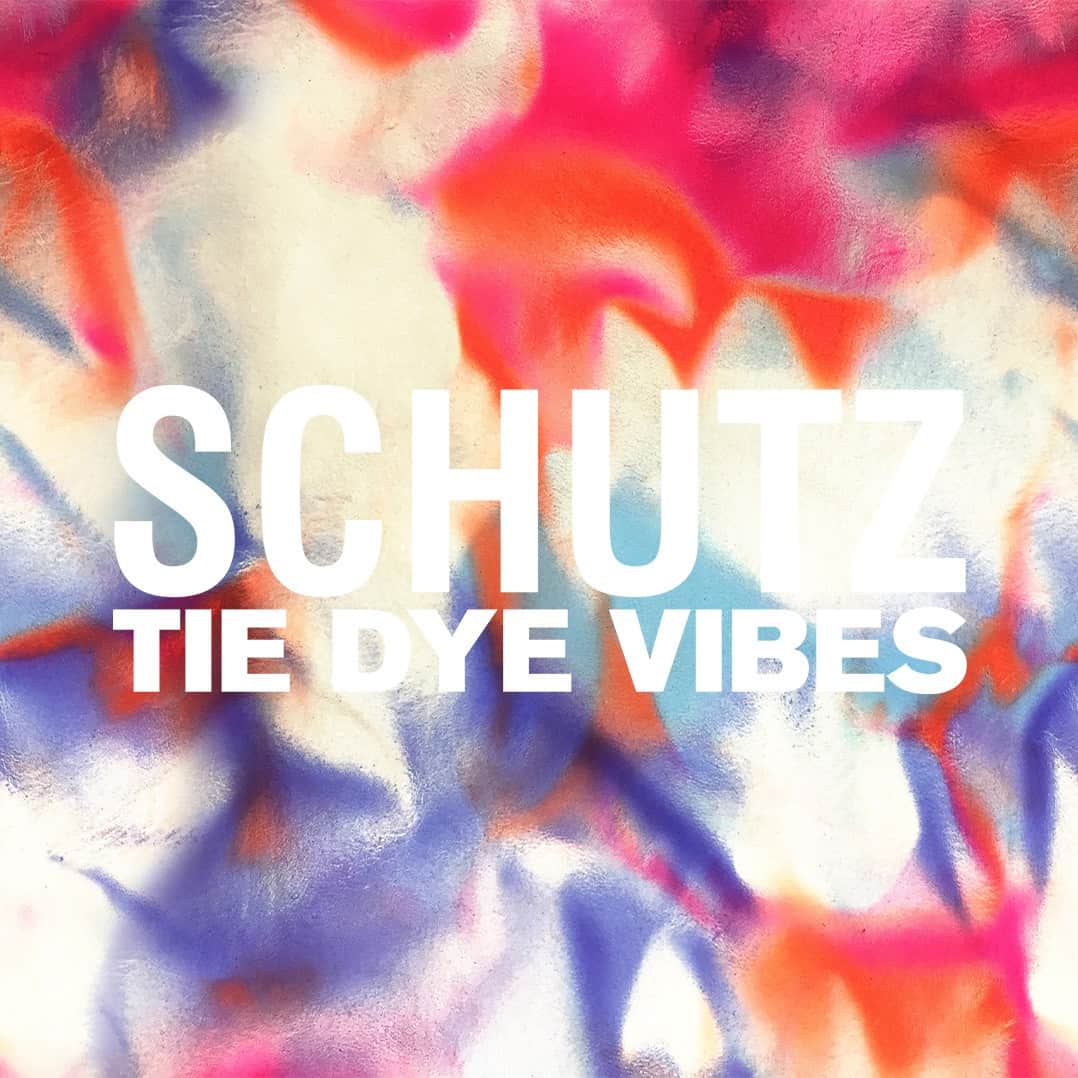 Schutzのインスタグラム：「SHOP NOW - LIVE IN SCHUTZ TIE DYE VIBES ❤️ #liveinschutz」