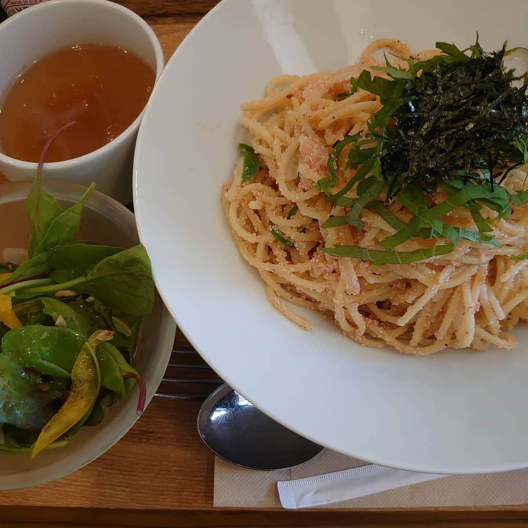 吉岡奈々子さんのインスタグラム写真 - (吉岡奈々子Instagram)「いつかの・・・ #カフェごはん #cafe #lunch #パスタ #pasta #明太子パスタ」7月10日 4時09分 - nanakoyoshioka
