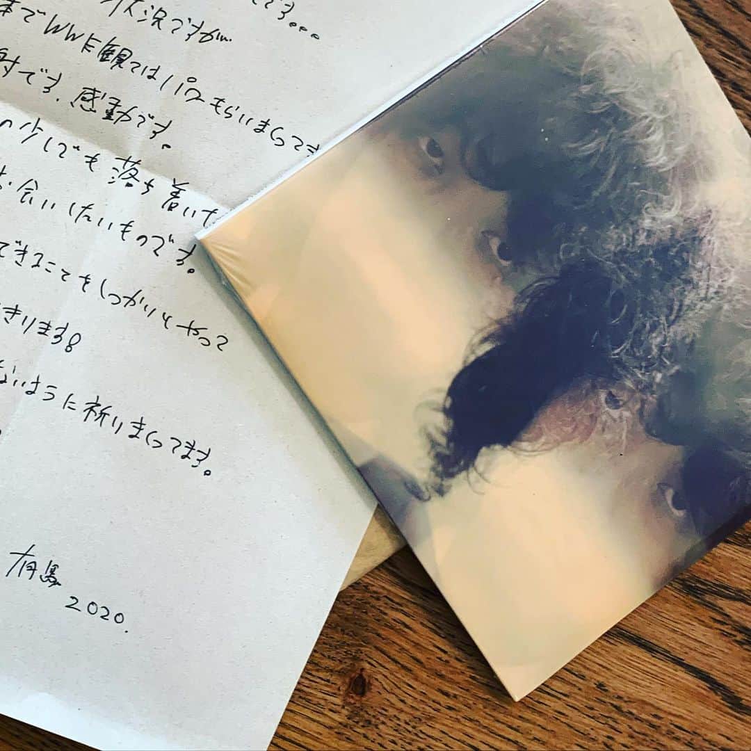 中邑真輔さんのインスタグラム写真 - (中邑真輔Instagram)「届いたよ！ おとぎ話のニューアルバム『REALIZE』  ありがとう有馬くん @koakumaarima !!  #otogibanashi #realize」7月10日 4時51分 - shinsukenakamura
