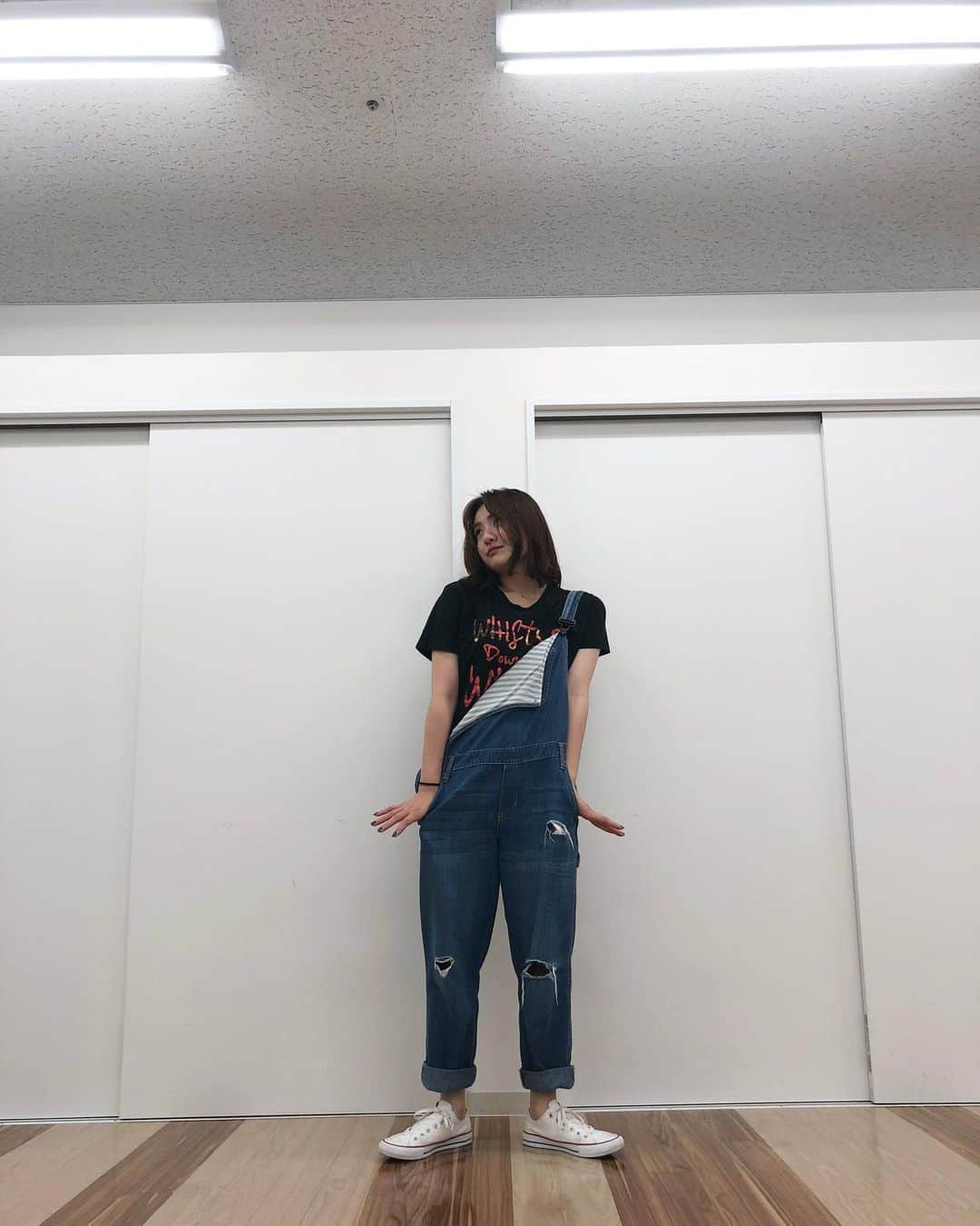鈴木瑛美子さんのインスタグラム写真 - (鈴木瑛美子Instagram)「ミュージカルTシャツを私服で着てみた #ホイッスルダウンザウィンド」7月10日 15時52分 - emksuzuki