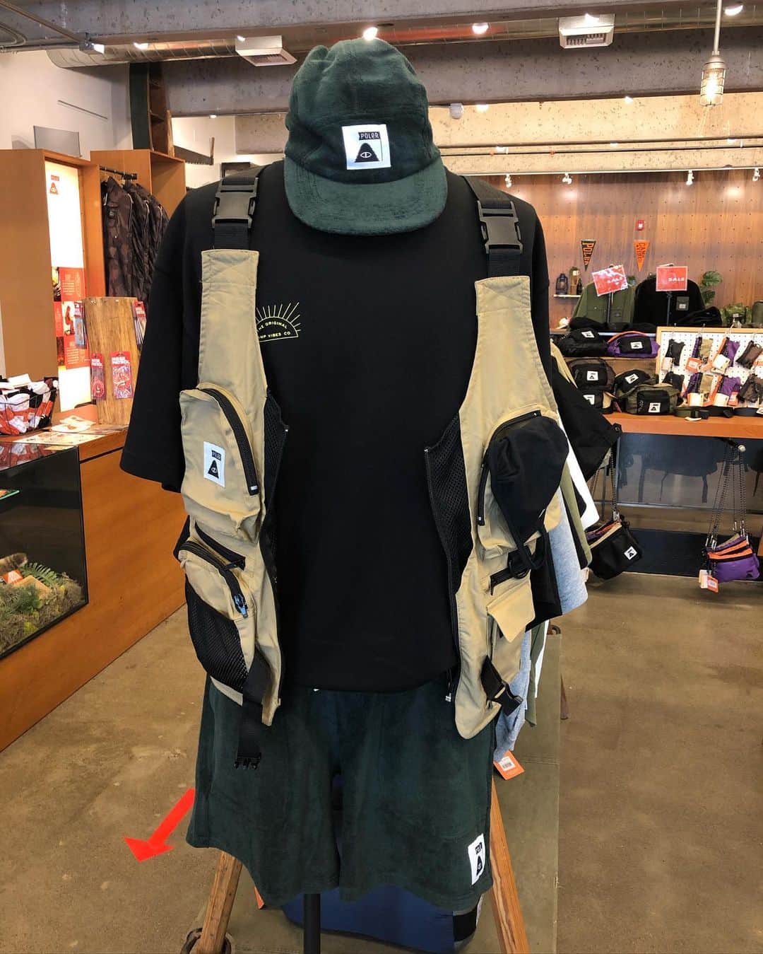 Poler Outdoor Stuffさんのインスタグラム写真 - (Poler Outdoor StuffInstagram)「Looking for a wardrobe refresh post quarantine? We got you. New outfits from our @polerjapan collection. All pieces in-store only! (and yes those are @polerstuff facemasks 😷) #polerstuff #campvibes #staysafe」7月10日 7時30分 - polerportland