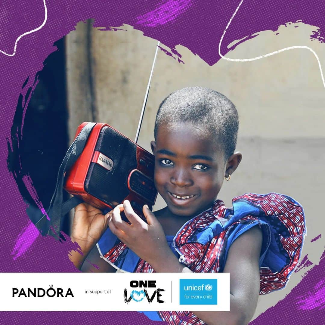 unicefさんのインスタグラム写真 - (unicefInstagram)「After 40 years, @bobmarley’s iconic song #OneLoveOneHeart is being reimagined in support of UNICEF’s work to create a fairer, more just world for children whose lives have been upended by #COVID19.  Double the love by tapping the link in our bio. Thanks to @theofficialpandora, every donation will be matched up to $1 million. @oneloveoneheart2020」7月10日 7時45分 - unicef