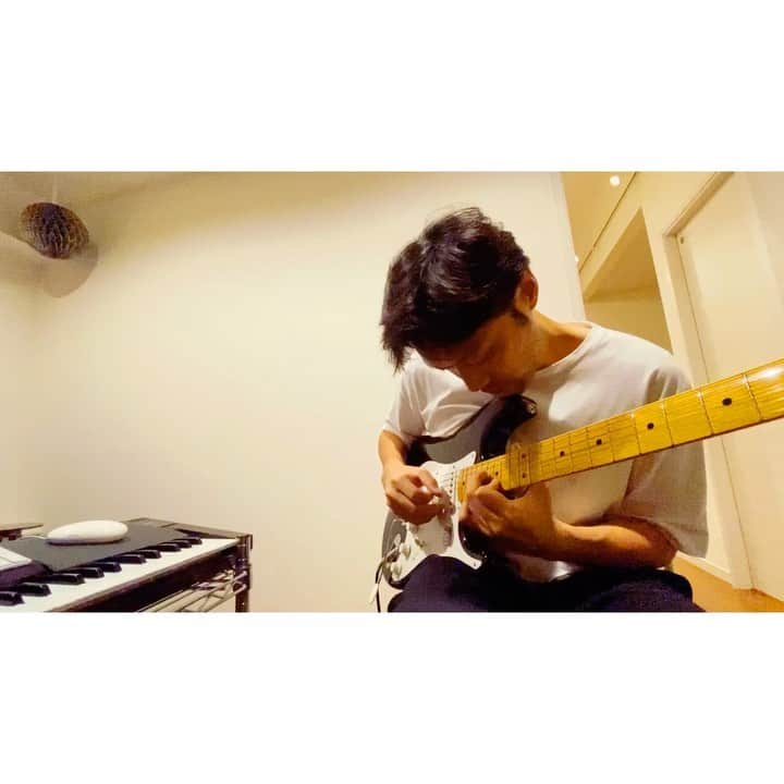 のインスタグラム：「おはようございます ・ #朝陽音日記　@asahi_music_diary  ・ #fender #guitar #daw #blacky #ギター　#ストラト　#左上の玉」