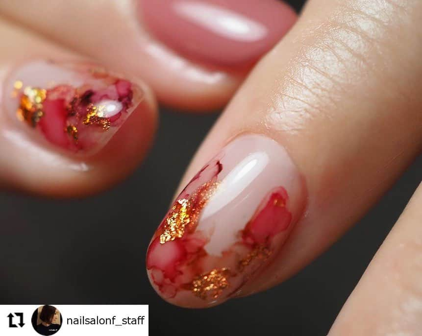 エリコネイルさんのインスタグラム写真 - (エリコネイルInstagram)「. リポスト失礼します💦 . Fselection（ @nailfumi ）人気カラー #f606アメリア にワンポイントが映える素敵なデザイン😍 . @nailsalonf_staff さま いつもありがとうございます💕 . . #repost @nailsalonf_staff ・・・ ・ ・ ・ 以前の投稿からデザインを選んでくださったご新規様☆ ・ このデザインとカラーとても人気です♪ 何度やっても素敵だなぁ♡ ・ @morecouture_jp F selection F606 ・ @apresnailjapan @apresnailofficial #apresartink  02 16 19 20 ・ ・  ご新規様20%オフ実施中♪ (ネイリスト様は対象外とさせていただきます) ・ ☆ご紹介にて施術代から20%オフ！ ☆ご予約はweb予約.メール又はDMからお願いします。  https://reserva.be/nailsalonf nailsalonf.ebisu@gmail.com メール.DMからのご予約時には 下記の内容のご連絡をお願い致します。 ーーーーーーーーーー ・お名前(ふりがな) ・ご住所 ・ご連絡先電話番号 ・ご職業(事務、主婦、ネイリストetc..) ・ご希望日時 ・ジェルオフ有無 ・リペア有無 ・デザイン有無 ーーーーーーーーーー  #nail#nails#nailsalonf#nailartist#nailcolorist#nailfumi#kumiko#ebisu#恵比寿ネイルサロン#ネイル#シンプルネイル#ワンカラー#plusone#onecolor#tokyonailstyle#gelnail#colors#指甲#美甲#гвоздь#маникюр#日本美甲#네일#OLYMPUS#OLYMPUSPENEPL9#nailphoto」7月10日 16時20分 - morecouture_jp