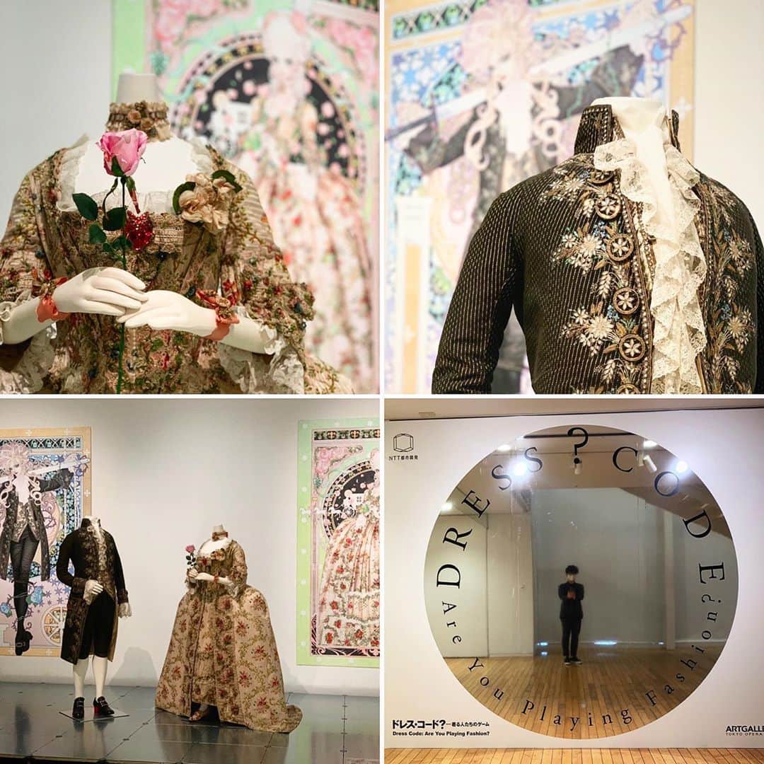 のインスタグラム：「「ドレス・コード？─着る人たちのゲーム」展に行ってきました。京都、熊本に続き無事、東京でも開催される運びとなりました。 『イノサン』において衣装は心血を注いだ大切なパート、実在の18世紀のローブ・ア・ラ・フランセーズとアビ・ア・ラ・フランセーズと共に展示されるのは感慨もひとしおです。 東京オペラシティ アートギャラリーにて、2020年7月4日(土)から8月30日(日)まで事前予約制。  https://www.kci.or.jp/special/exhibitions2019/」