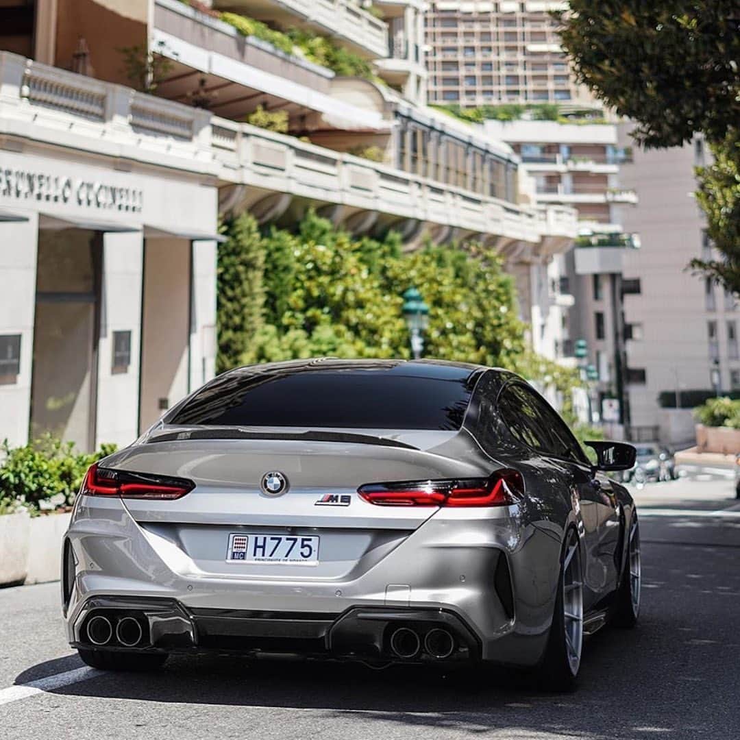 CARLiFESTYLEさんのインスタグラム写真 - (CARLiFESTYLEInstagram)「BMW M8 Comp Gran Sport. 👍🏽or👎🏽? Photo by @srs_swissrichstreets #carlifestyle」7月10日 12時11分 - carlifestyle