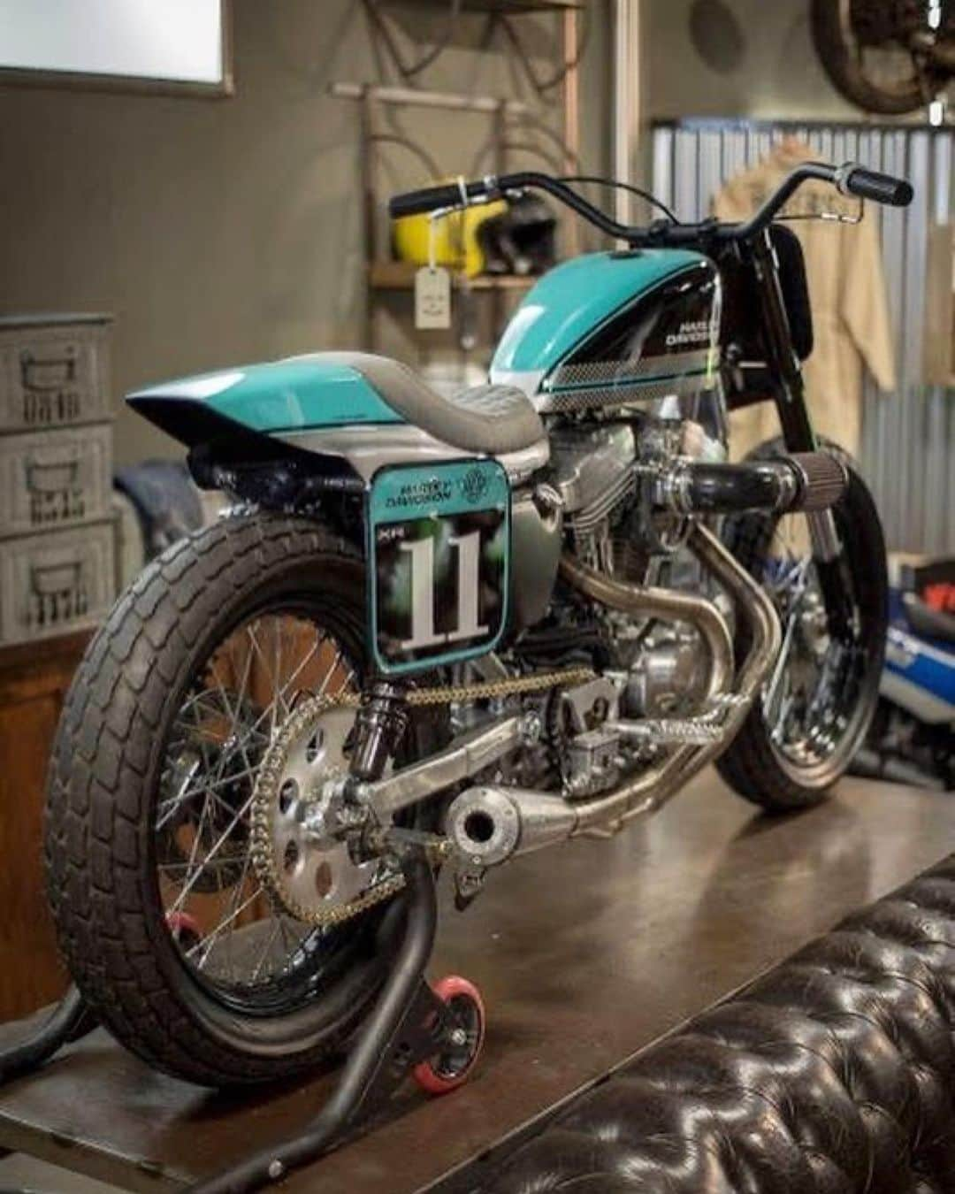 epidemic_motorsさんのインスタグラム写真 - (epidemic_motorsInstagram)「The beautiful Harley hooligan build by @tonupgarage 🔥via @flattrackersforsale   #flattrack #flattracker #streettracker #flattrackracing #rotax #xs650 #tt500 #vintagemotorcycle #hooligan #aftsingles #dtx #flattrackracer #flattrackers #dirttrack #motorcycle #flattrackracing #flatoutfriday #mamatried #hooliganracing #tracker #scrambler #harley #scrambler #vintagemotorcycle #honda #yamaha #kawasaki #sportster #scrambler」7月10日 12時22分 - epidemic_motors