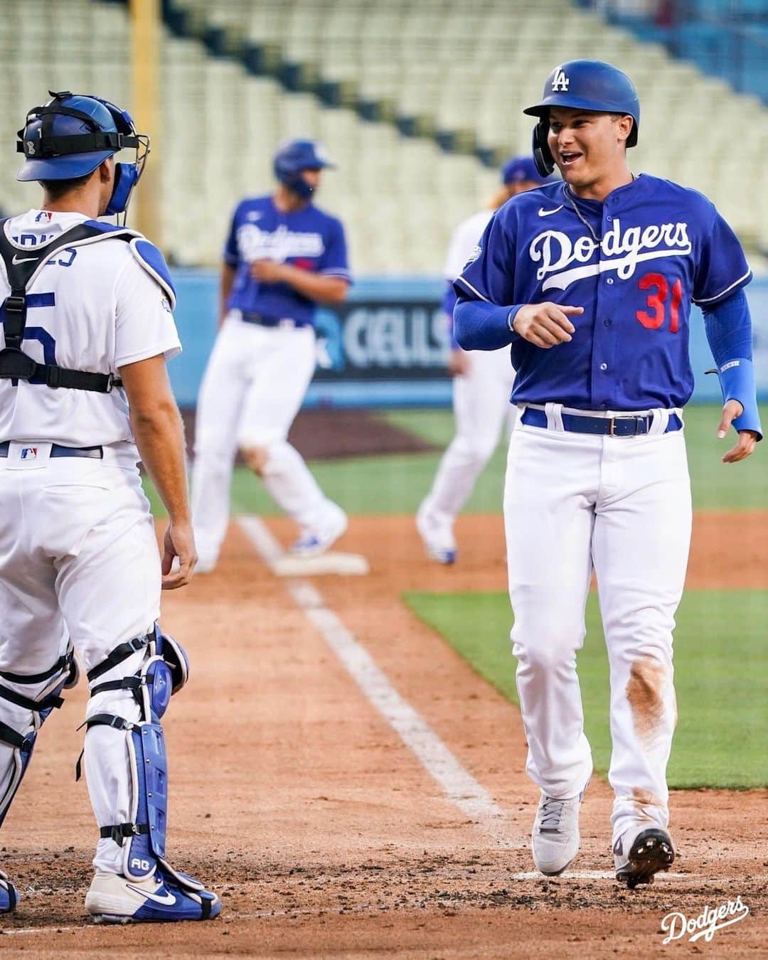 Los Angeles Dodgersさんのインスタグラム写真 - (Los Angeles DodgersInstagram)「White or blue threads?」7月10日 12時26分 - dodgers