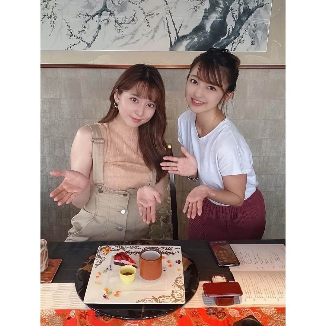堀尾実咲のインスタグラム：「おれいな様と @hoshinonaruki_aoyama でランチしてきたよ👼  ・ ・  お食事ひとつひとつが美味しくて幸せだった☺️最近和食がだいすき☺️  ・ ・  この状況の今だからこそ個室も有り難くて心置きなく楽しむことができました👯‍♀️  ・ ・  しかもバースデープレートまで出して頂いてれーなちゃんありがとうだよ🥰❤️ ・ ・  #星のなる木 #星のなる木青山 #ランチ #青山」