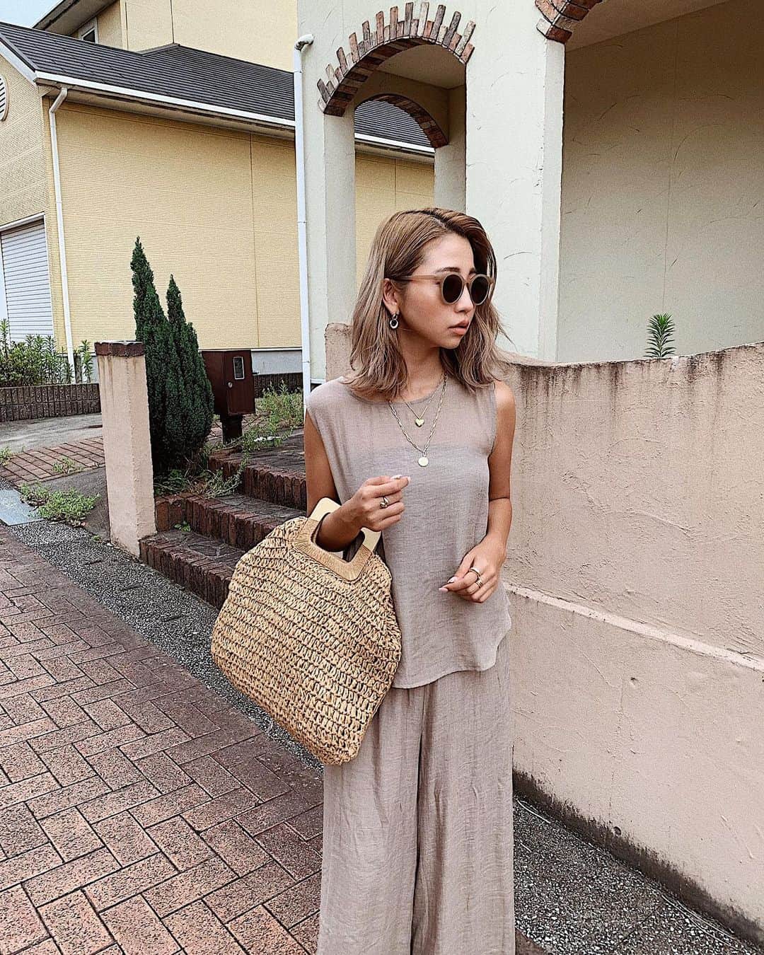 のインスタグラム：「. 上下別売りだけど 私は同色合わせでセットアップに🕊 🏷 @reedit_official  めちゃくちゃ楽ちんだよ👌🏾✨ #reedit  #リエディスタ #セットアップ」