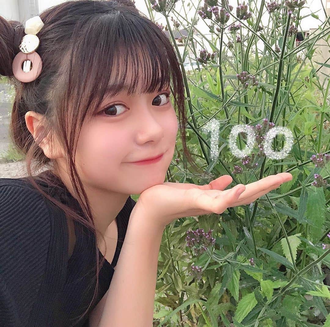 のインスタグラム：「． ． ばんくま🧸🎀 ． ． 36時間の動画バトル本当に有難うございました！！‪‪ 最後の最後追い上げが本当にすごかった！ くまファミってやっぱり最強なんだな〜って 今回のバトルで改めて思いました( ；；)‪‪❤︎‬ 100点満点だあ！！！ 沼が深いね〜〜だいすきだよ〜〜🧸🎀 ． ． そして、明日のお昼12:00~ Popteen公式TikTokでいいねバトルが始まります！ お休みなくバトルが続きますが、 ここを乗り越えたら勝ちだから頑張ろうね！🔥 ． ． 明日のSHOWROOMでお会いしましょう😉 ． ． ． 今日はみんなゆっくり寝てね！！ あ、でもSHOWROOM配信一回目は 6:45という早朝からとなります😂（笑） 起きた方はぜひきてね！！ ． ． ． いつもいいね＆コメントありがとうございます🧸🎀 ． ． #まりくま #まりくま進化計画 #Popteen #手書き加工 #手書き #ljk #instagood #instalike #showroom #お団子ヘア #くまさんヘア #100点 #バレッタ #TikTok #くまファミの底力 #くまファミの団結力 #くまファミしか勝たん \( ˆ ˆ )/♡」