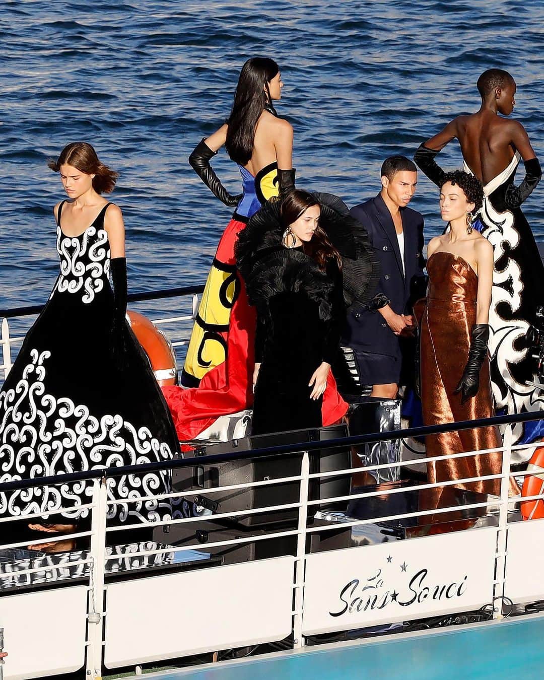 Fashion Weekさんのインスタグラム写真 - (Fashion WeekInstagram)「Come sail away with @balmain! #FBF to the #BalmainSurSeine Couture Show, which was set on a barge drifting down Paris's Seine River. The two-hour experience featured models dressed in couture pieces from the Balmain archives, along with a musical and dance performance. This Saturday, the floating couture show will re-stream on @fhcm at 8:30pm Paris time.⁠⠀ ⁠⠀ Photo by @gettyimages」7月11日 1時12分 - fashionweek