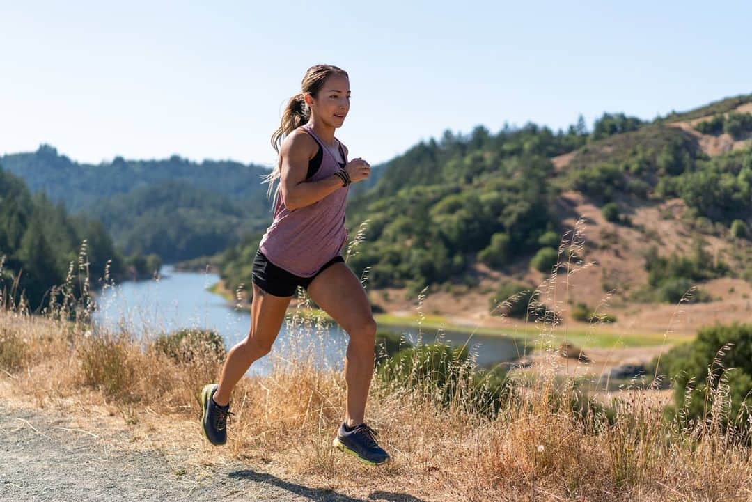のインスタグラム：「A nimble trail racer, the Torrent 2's streamlined silhouette incorporates a seemingly contradictory combination of cushioning and agility. Lightweight performance is made possible with a dual-density midsole, which provides a forgiving landing and responsive toe-off. Sporting realigned, multi-directional lugs for improved traction, this trail racer tackles a variety of terrain with a sticky rubber outsole. #timetofly」