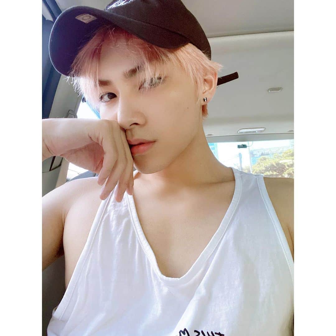 シャオジュン（XIAOJUN）さんのインスタグラム写真 - (シャオジュン（XIAOJUN）Instagram)「First pink！Summer」7月10日 16時31分 - djxiao_888